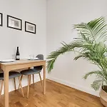 * Stylish & Modern Apt. * Montparnasse *