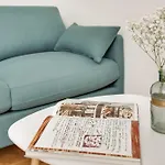 * Stylish & Modern Apt. * Montparnasse *